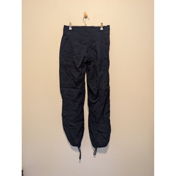 Lululemon Navy Blue Cropped Drawstring Pants Size 8 Lightweight Casual Activewea - Picture 3 of 5
